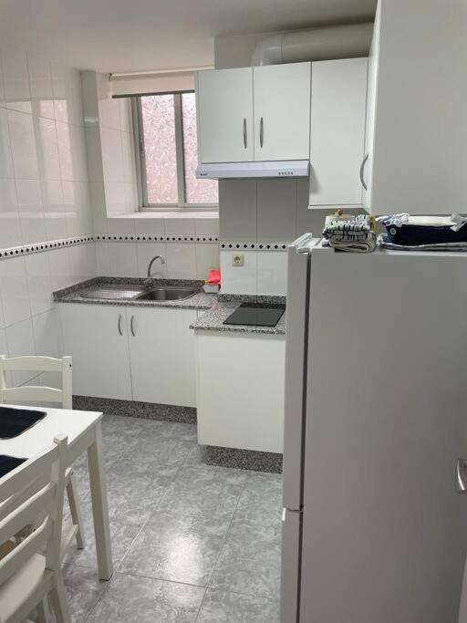 Acogedor Piso En Carino 아파트 외부 사진
